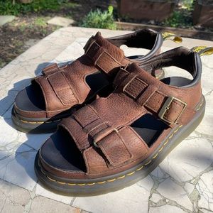 Dr. Martens Hayden Fisherman Sandal dark brown